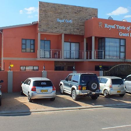 Royal Castle Guest House Windhoek Exterior foto