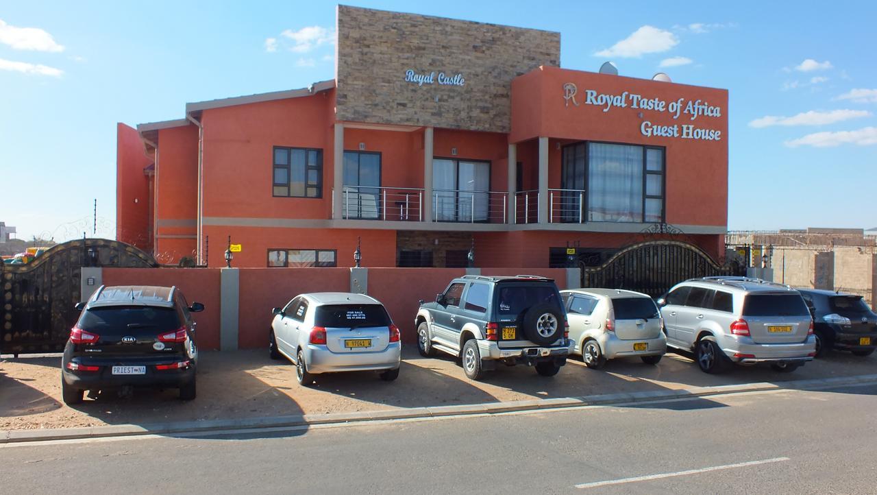 Royal Castle Guest House Windhoek Exterior foto